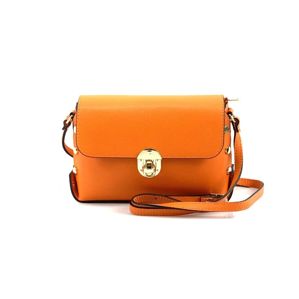 Malak Clutch in smooth calfskin leather